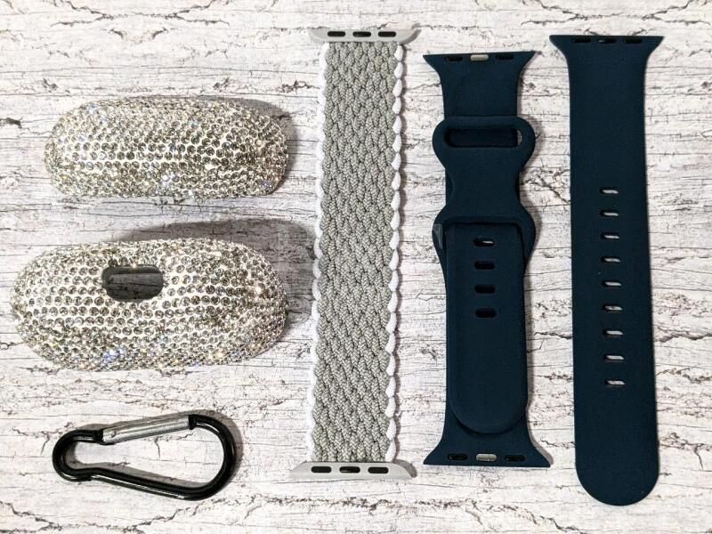 3 New APPLE Accessories: 2x Apple Watch Straps + Rhinestoned Apple Earpods Case Cover.