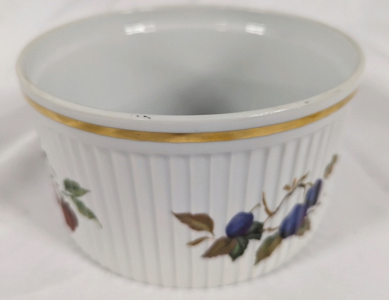 Vintage Royal Worcester - England - "Evesham" 6 3/4" Souffle
