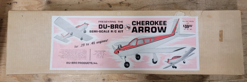 DU-BRO Cherokee Arrow Semi-Scale R/C Model Plane in Original Box . No Motor