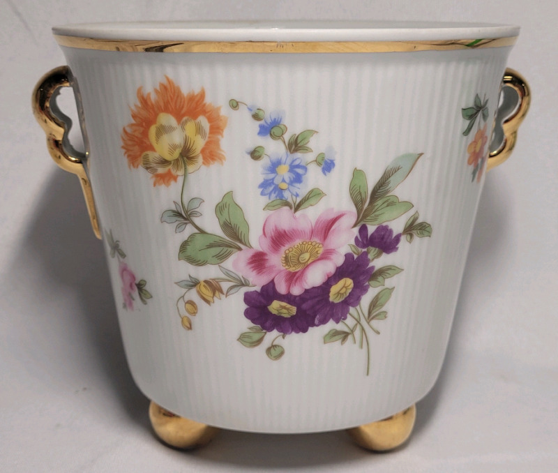 Vintage German Footed Porcelain Planter , Measures 5 7/8" tall