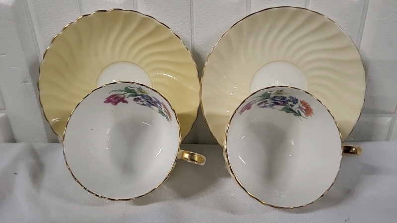 2 Aynsley Tea Cups & Saucers - Pale Yellow with Flowers