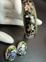 Cloisonn&eacute; Bangle Clip on Earrings