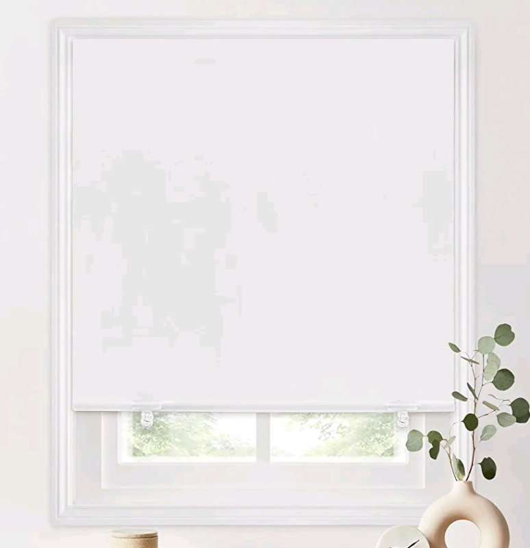 LazBlinds 100% Blackout Roller Shades , White , 22"W×72"L - As New