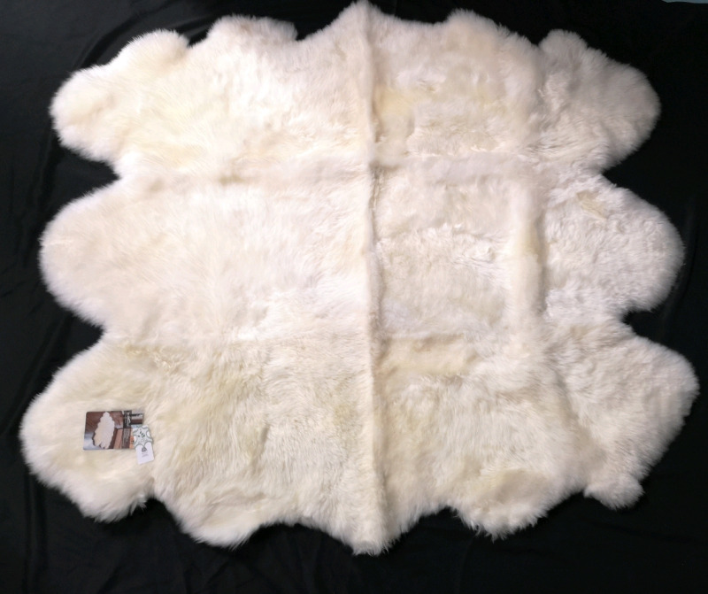 New Windward Genuine Sheepskin Rug 70.9" by 63.8"