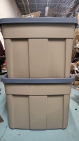 2 Rubbermaid Roughneck 68L Storage Totes with Lids