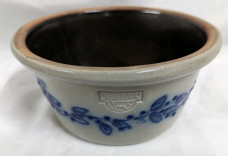 Vintage Salmon Falls Stoneware Pot