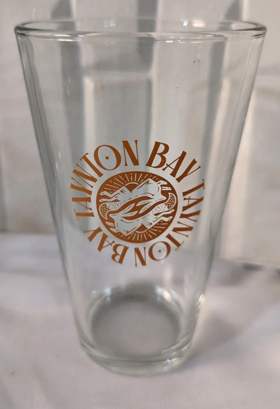 17 New Taynton Bay glasses.