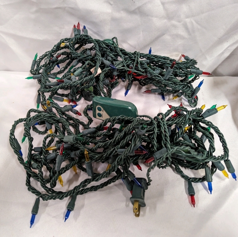 2 Garlands of Flashing Christmas Lights.