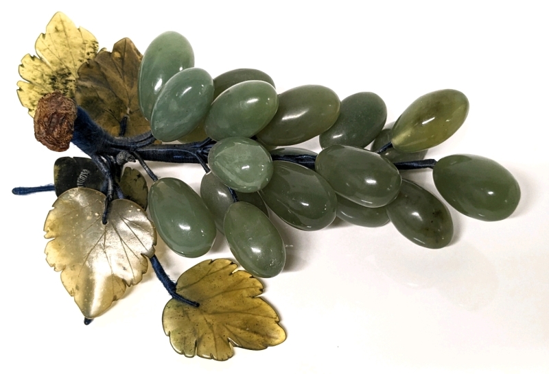 Jade Grape & Leaf Cluster