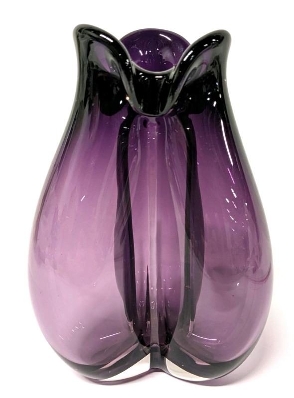 HOLMEGAARD Violet Trifold Vase Dated 1955 Design by Per Lutken