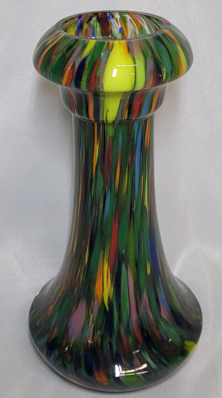 RINDSKOPF Spatter End of Day Glass Case , Circa 1900 . Measures 9 3/4" tall