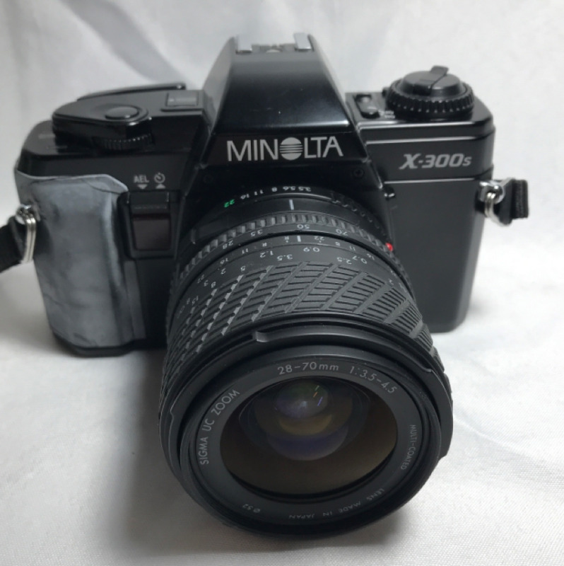 Minolta X-300s 35mm Camera with Case
