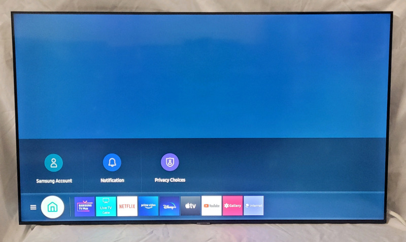 Samsung 55" 4K UHD HDR LED Tizen Smart TV w/Remotes . Tested Powers Up ,