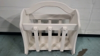 Solid Wood Magazine Rack - 17"&times;15"&times;11"