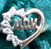 10K Gold Open Heart MOM Ring clear Stones - 6