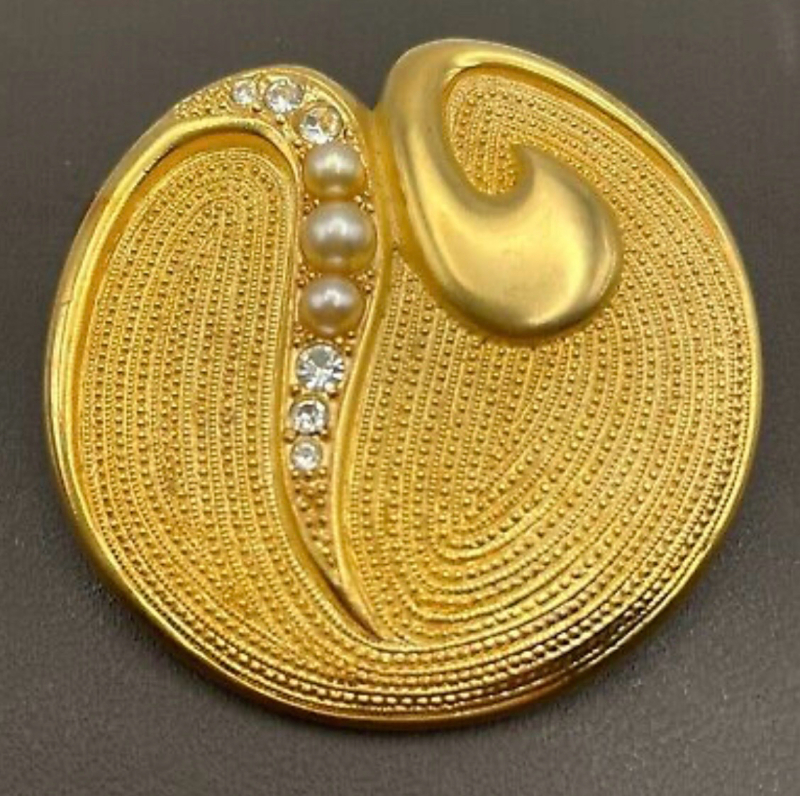 Signed vintage Venue Gold Textured Swirl Brooch