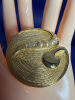 Signed vintage Venue Gold Textured Swirl Brooch - 6
