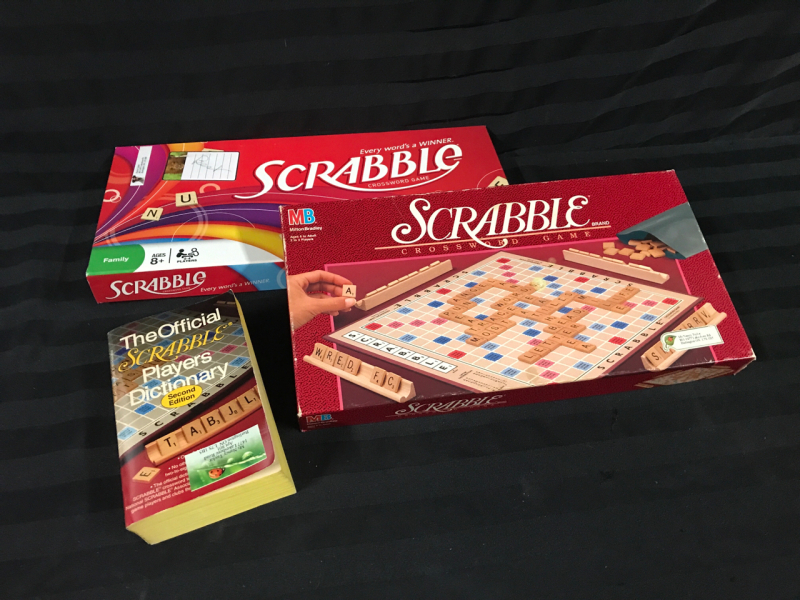 2 Scrabble Grames & Scrabble Players Dictionary soft cover