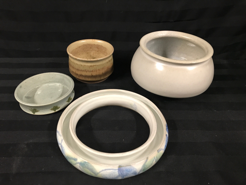 4 pcs Hand Turned Pottery 4.5 to 8 inches wide