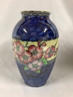 Maling England Lustre Vase with Flowers 7 inches tall