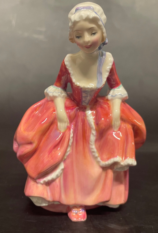 Royal Doulton England HN 2037 Goody Two Shoes Designer L Harradine Issued 1949 - 1989