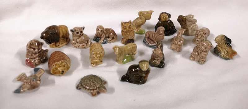 20 Vintage Tea WADE Figures - Animals & Nursery Rhymes