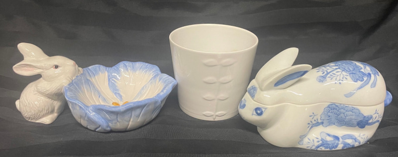 Lovely Blue and white rabbit and planter lot