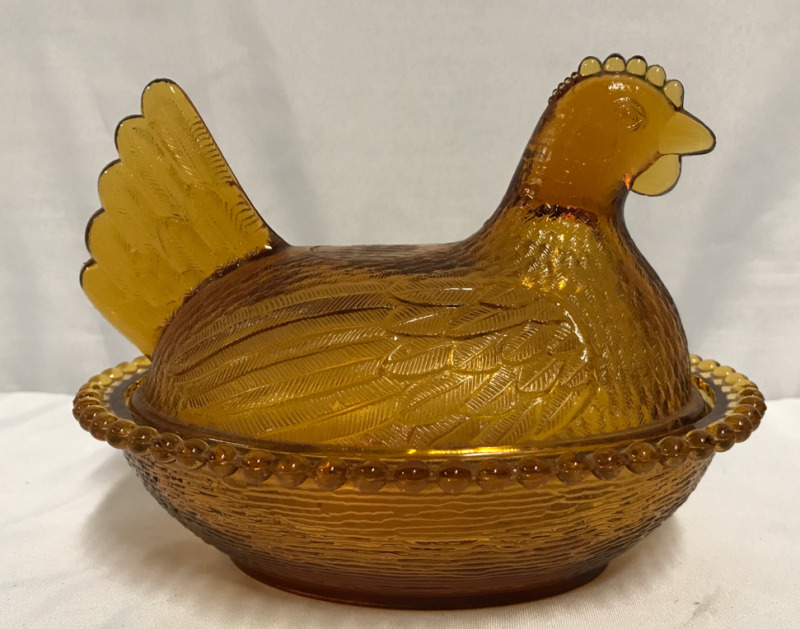 Vintage Indiana Glass Hen on Nest