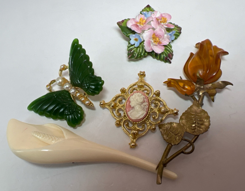 Six Brooches Flowers Butterflies Aio Aynsley Cameo