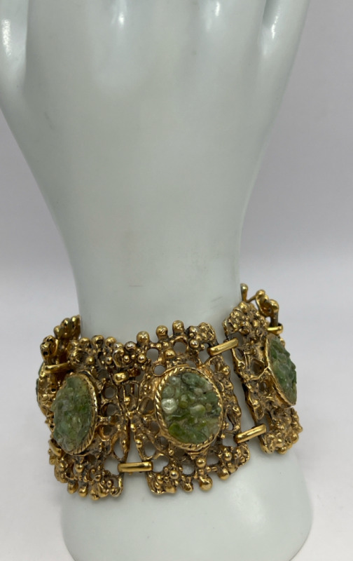 Vintage Jade Chip Wide Gold tone Bracelet