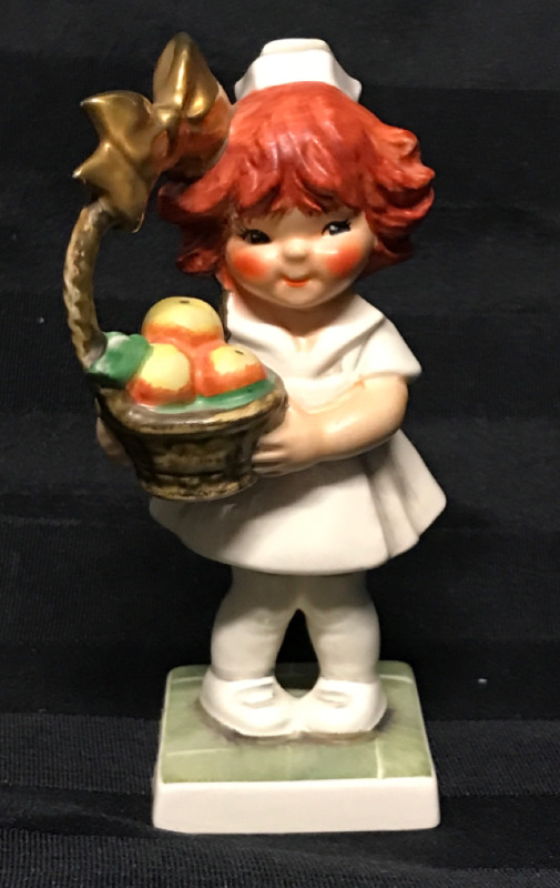 Goebel Red Head Figurine Cheer Up