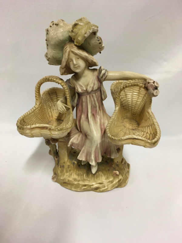 Amphora Art Nouveau Figurine Austria