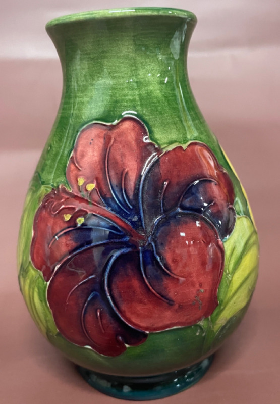 MOORCROFT Hibiscus Vase 1960s