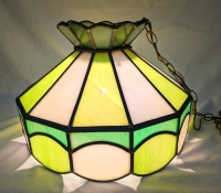 Vintage Tiffany-Style Stained Glass Hanging Lamp.