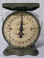 Vintage American Family Scale - 25lb Capacity