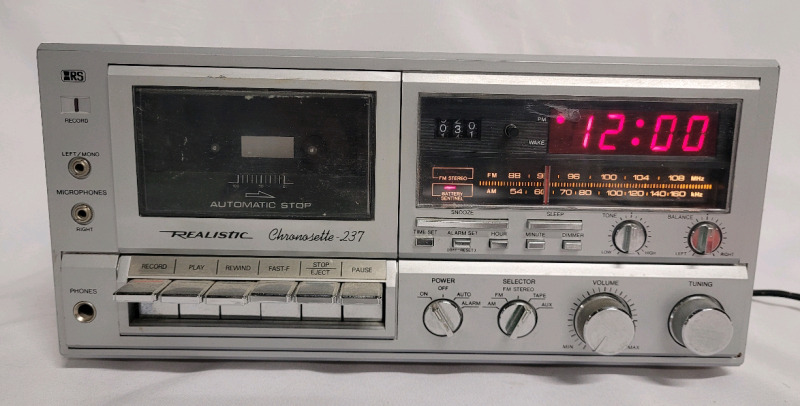 Vintage Realistic Chronosette 237 Cassette Deck / AM/FM Clock Radio Combo