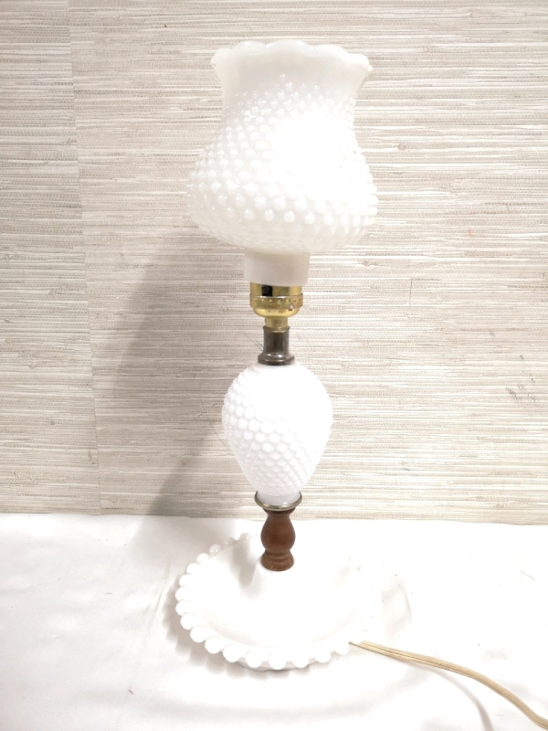 Vintage Milk Glass Table Lamp with Hobnail Style - Working