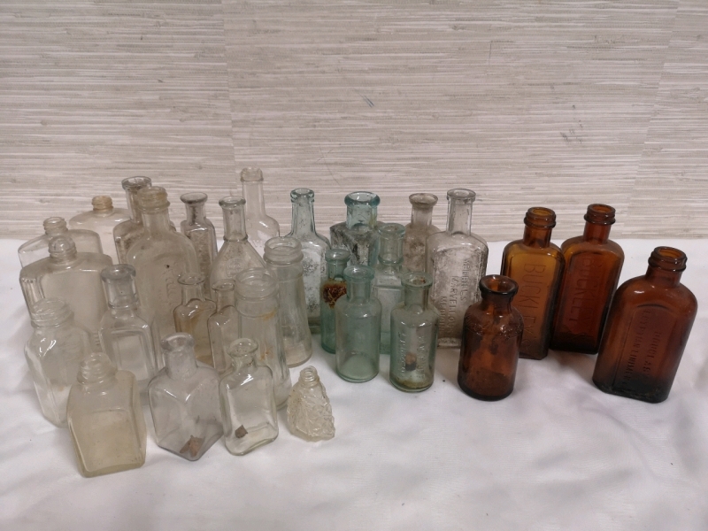 30 Collectible Bottles - Medicine