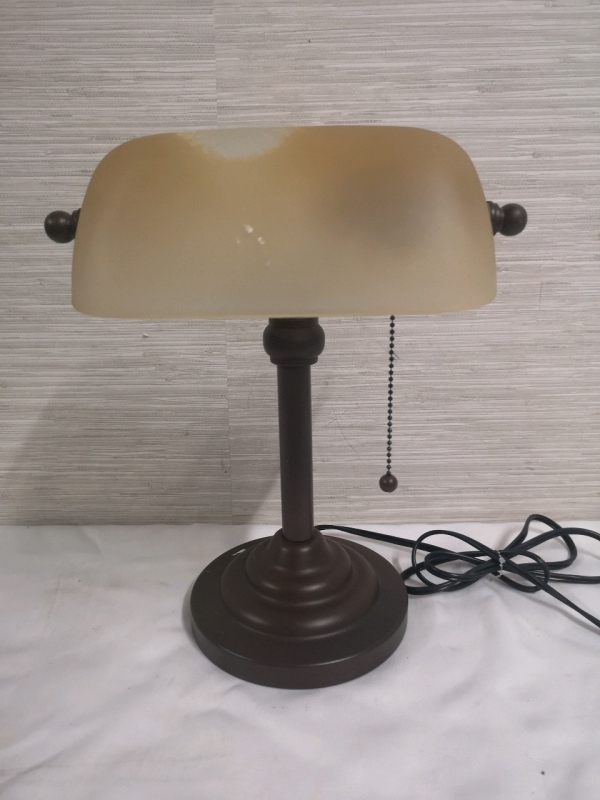 Tabletop Lamp - Working