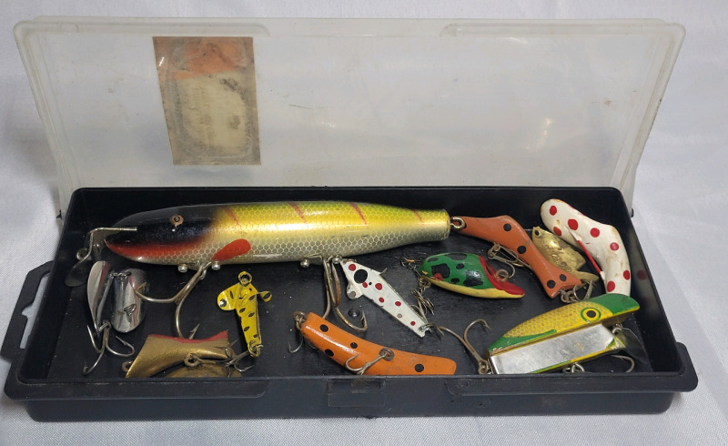 Vintage Fishing Lures , Some Wooden Lures . 12 Lures