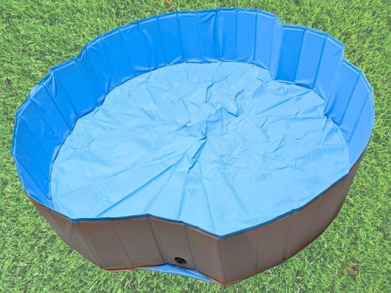 Large Folding Dog / Kiddie Pool 63" Diameter 15" Tall Walls