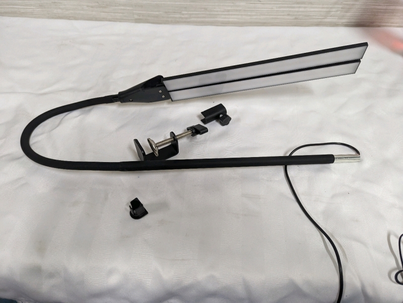 Flexible Pole light - as is