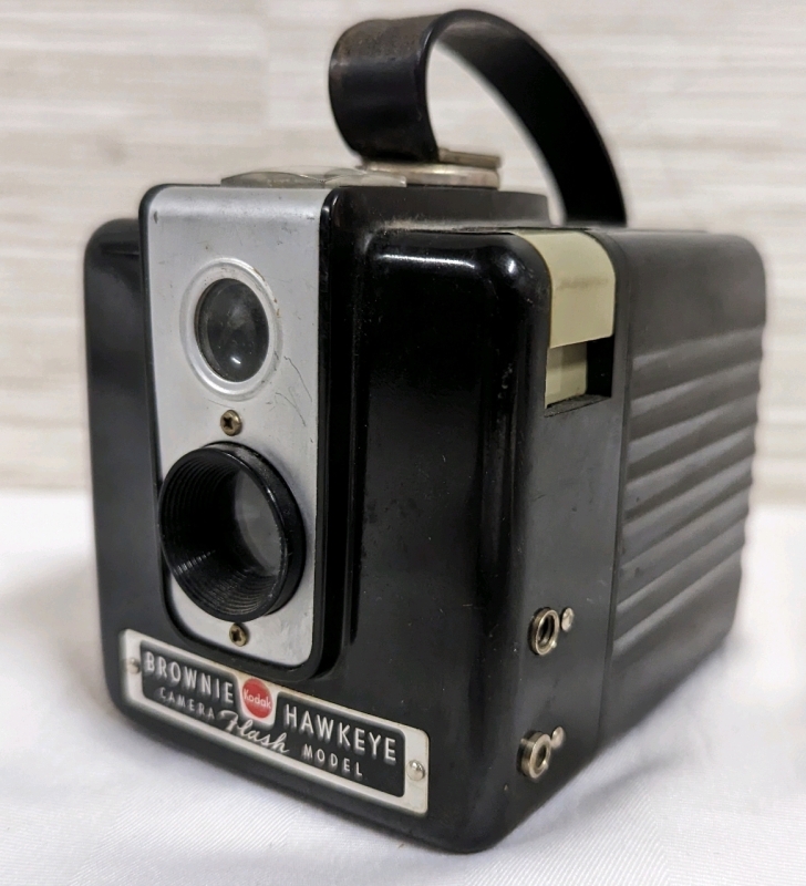 Vintage Brownie Hawkeye Flash Camera