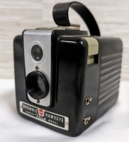 Vintage Brownie Hawkeye Flash Camera