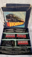 Vintage Hornby Clockwork O Gauge Model Train Set