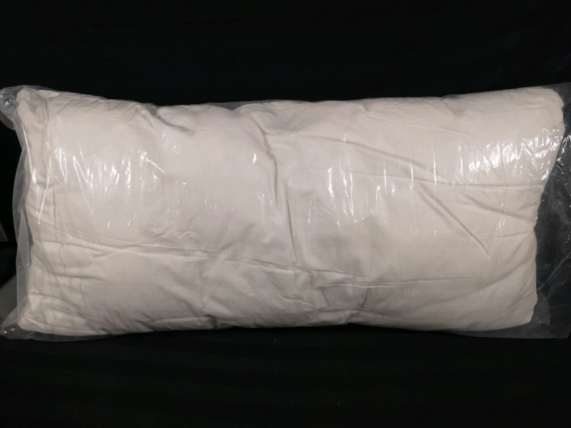 New The Duck & Goose Co. King Size Pillow
