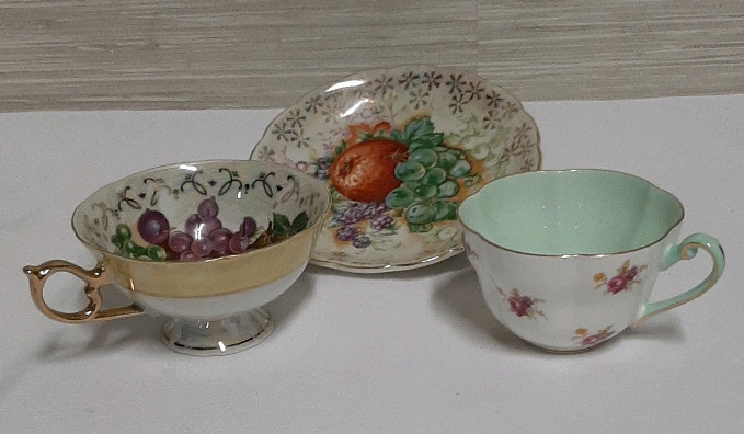 Vintage Teacups and Saucer.
