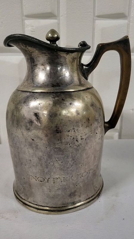 Vintage Stanley Insulating Co Hot / Cold Carafe