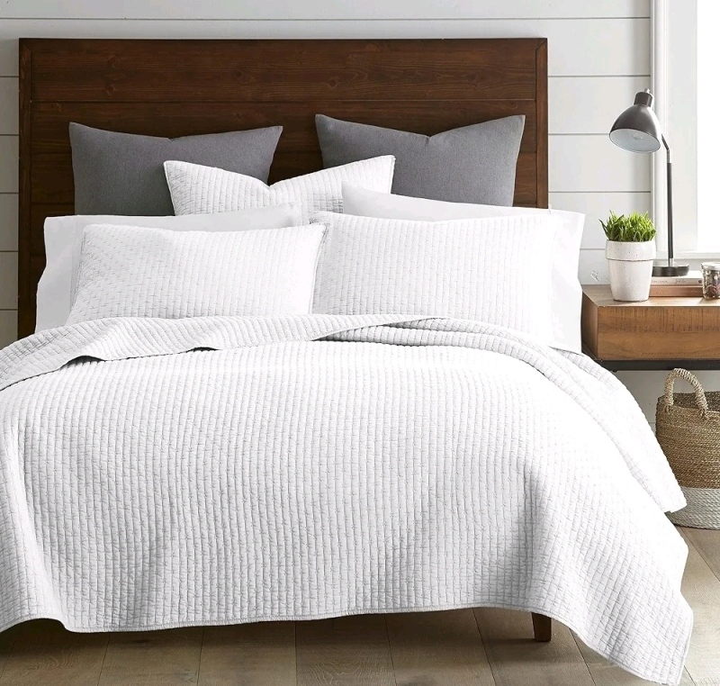 Levtex Cross Stitch Bright White Full/Queen Cotton Quilt Set, White