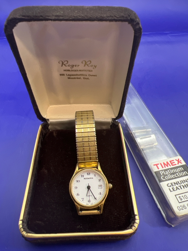 Rodania Classy Quartz Wrist Ladies Watch Gold Tone Case